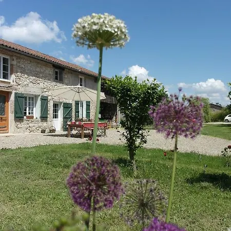 Les De Filou Bed & Breakfast *